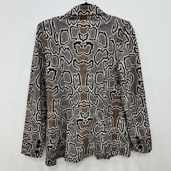 CAbi Women's career business double breasted snake print blazer jacket Sz 8 - Picture 3 of 9